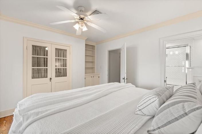 Image No.27-5 Bed House for sale