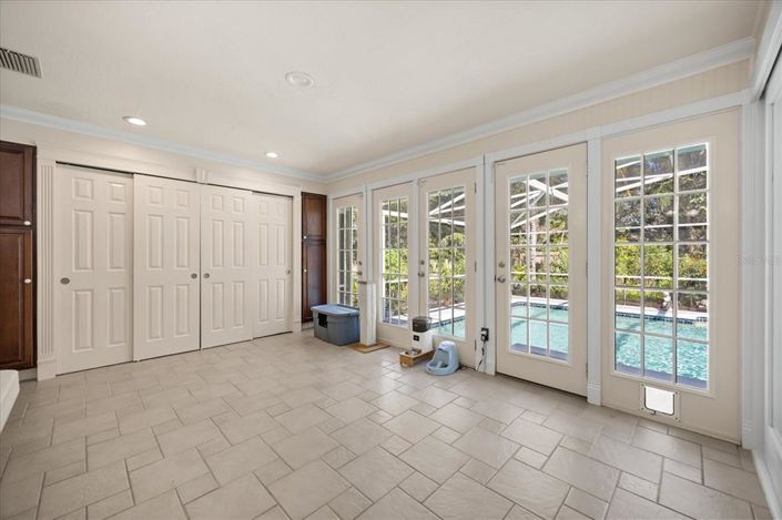 Image No.20-4 Bed House for sale