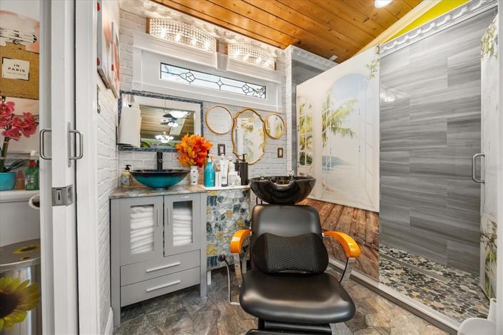 Image No.35-4 Bed House for sale