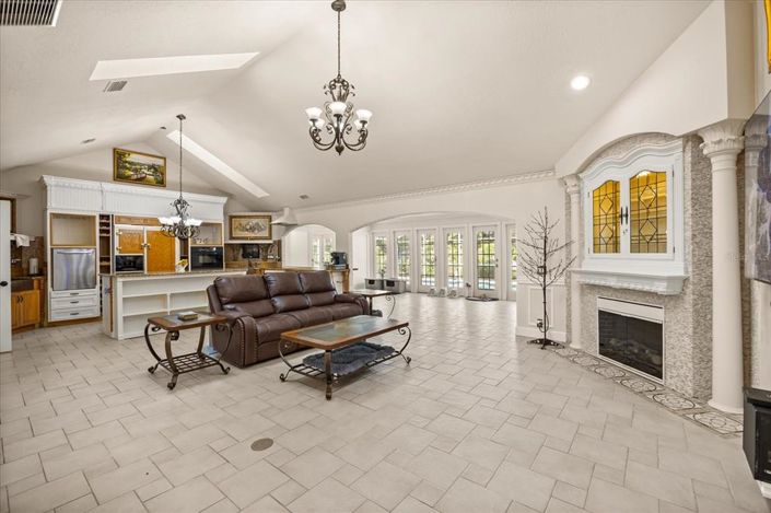 Image No.7-4 Bed House for sale