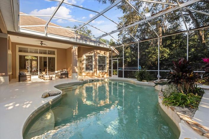 Image No.26-4 Bed House for sale