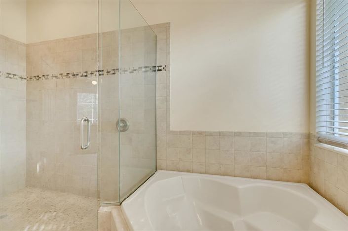 Image No.16-4 Bed House for sale