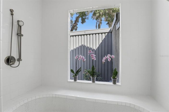 Image No.28-3 Bed House for sale