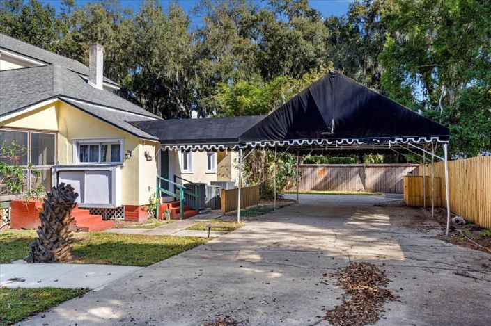 Image No.15-6 Bed House for sale