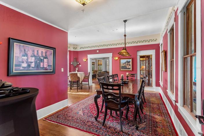 Image No.29-6 Bed House for sale