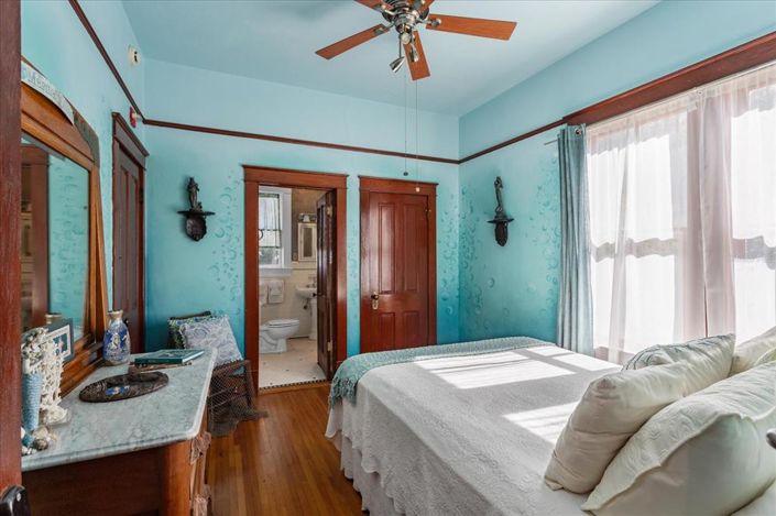 Image No.51-6 Bed House for sale