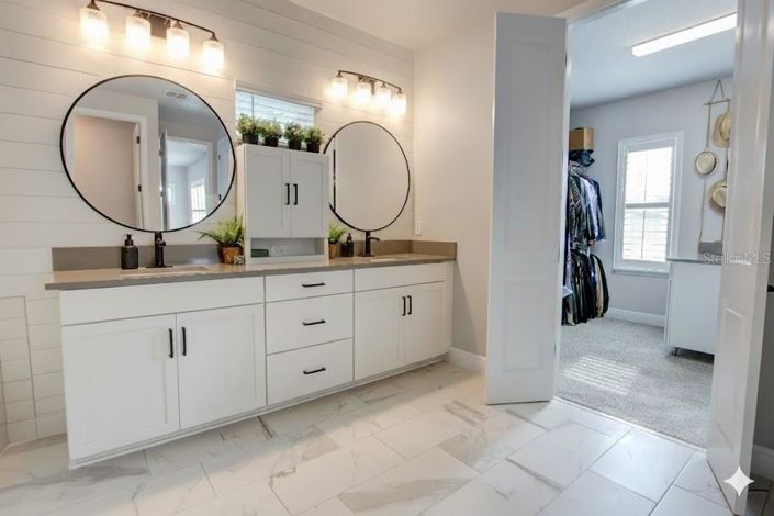 Image No.27-4 Bed House for sale