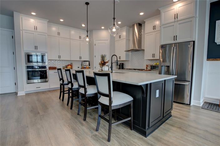 Image No.8-4 Bed House for sale