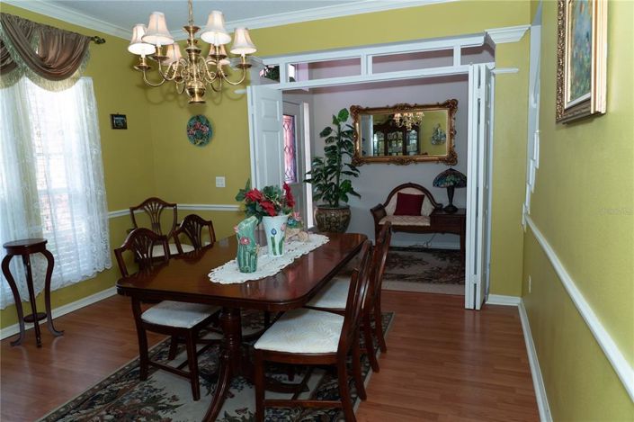 Image No.18-4 Bed House for sale