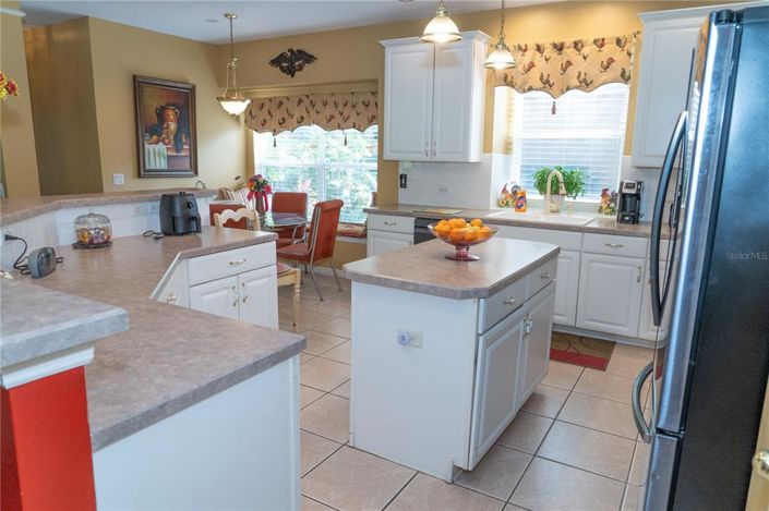 Image No.23-4 Bed House for sale