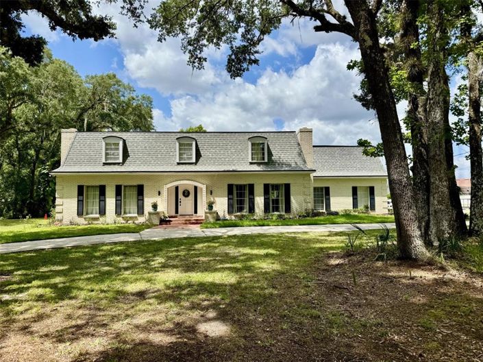 Image No.2-Maison de 5 chambres à vendre à Saint John