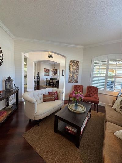 Image No.16-5 Bed House for sale