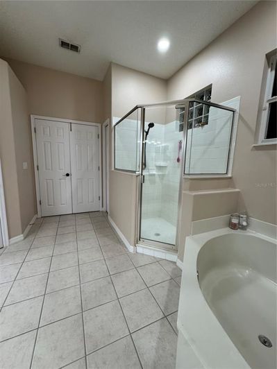 Image No.20-5 Bed House for sale