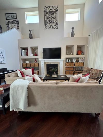 Image No.28-5 Bed House for sale