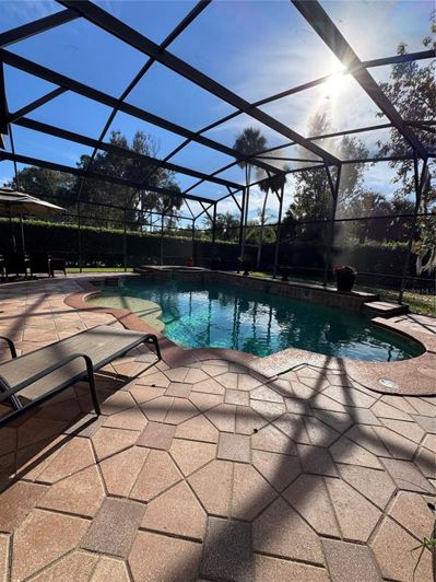 Image No.38-5 Bed House for sale