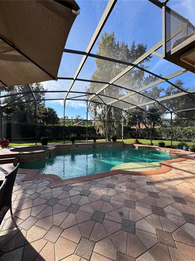 Image No.40-5 Bed House for sale