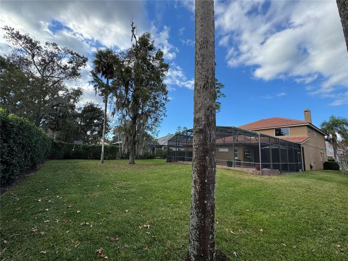 Image No.43-5 Bed House for sale