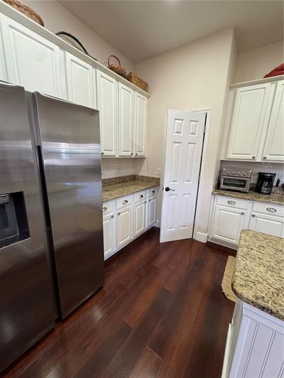 Image No.8-5 Bed House for sale