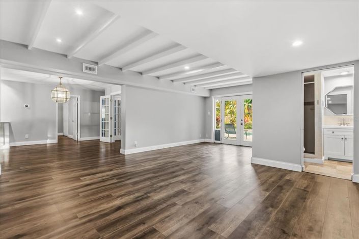 Image No.13-4 Bed House for sale