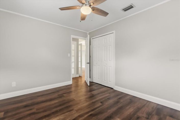 Image No.20-4 Bed House for sale