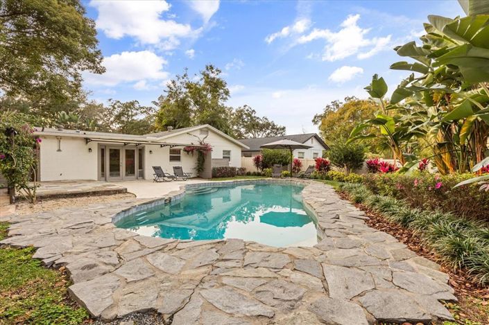 Image No.28-4 Bed House for sale