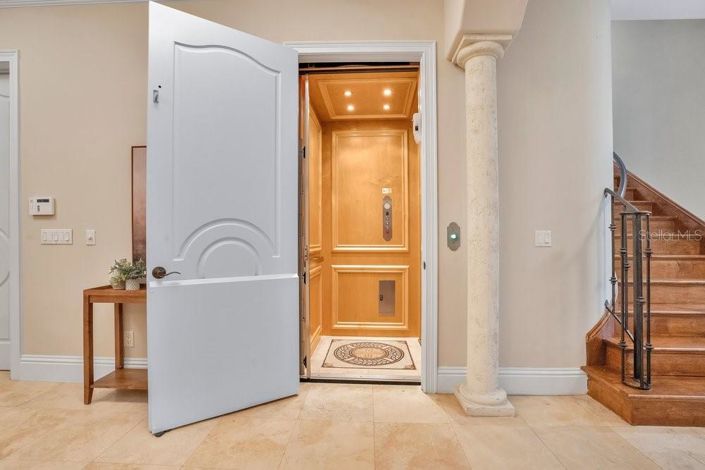 Image No.12-4 Bed House for sale