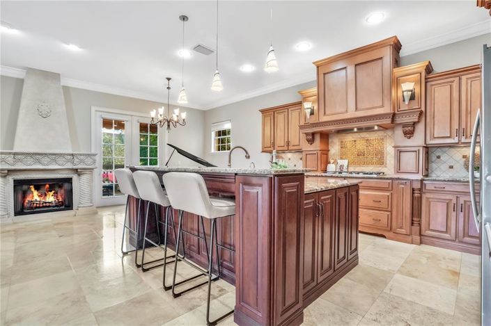 Image No.15-4 Bed House for sale