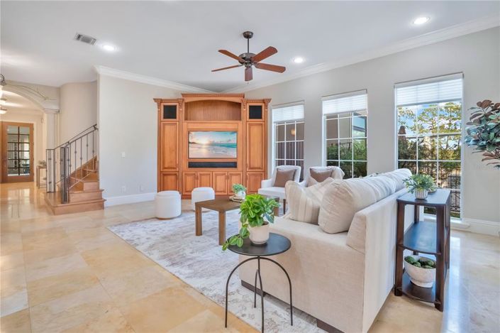 Image No.25-4 Bed House for sale