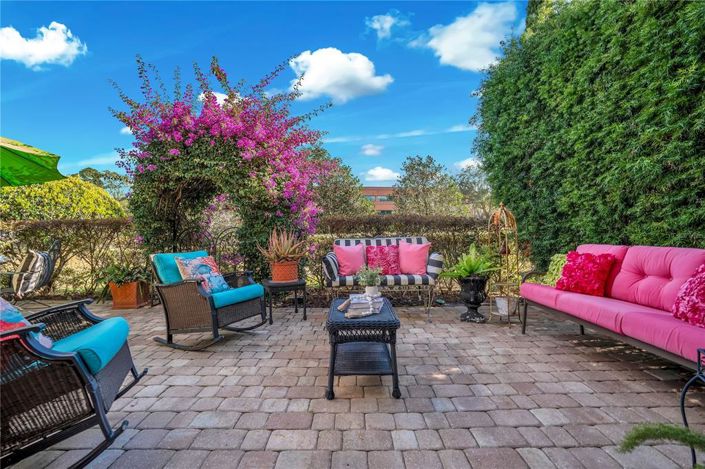 Image No.28-4 Bed House for sale