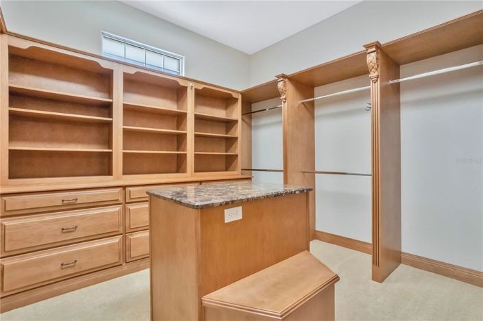 Image No.45-4 Bed House for sale