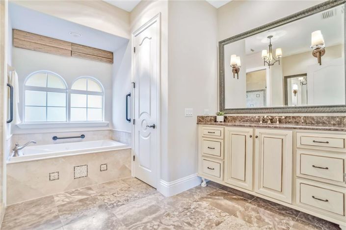 Image No.48-4 Bed House for sale