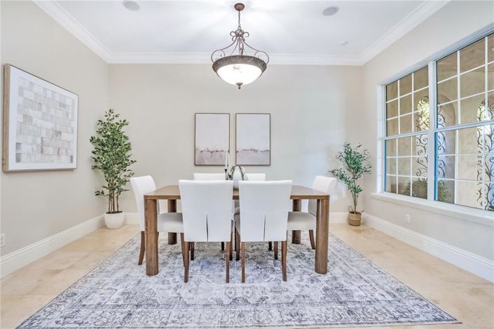 Image No.9-4 Bed House for sale