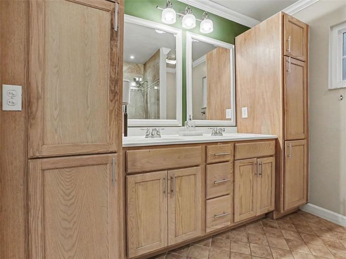 Image No.11-4 Bed House for sale