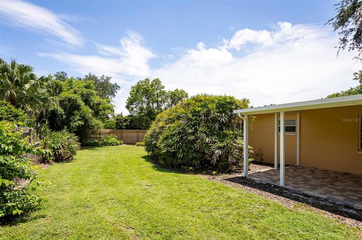 Image No.17-3 Bed House for sale