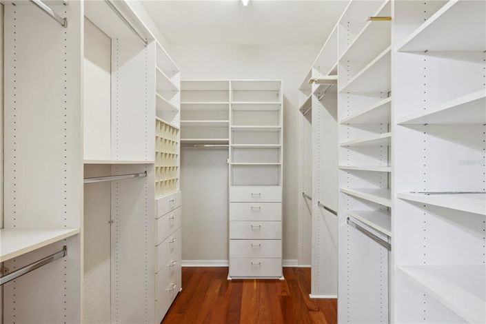 Image No.21-3 Bed House for sale