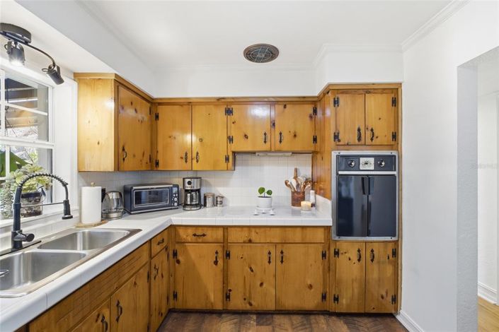 Image No.10-5 Bed House for sale