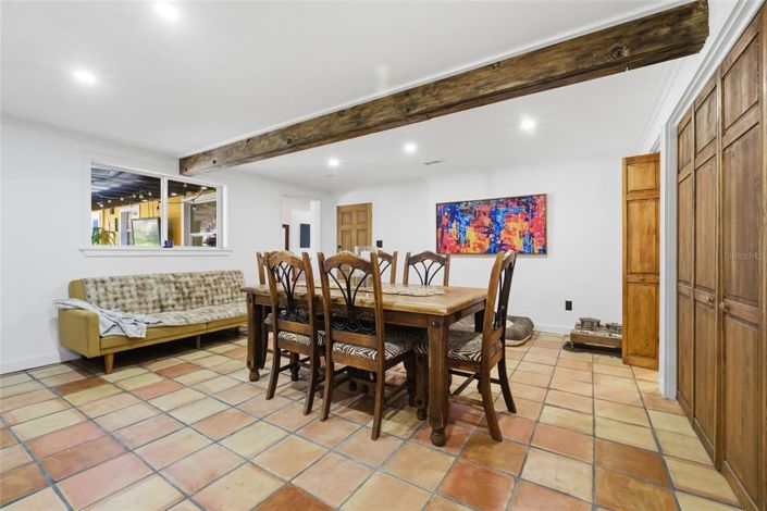 Image No.15-5 Bed House for sale