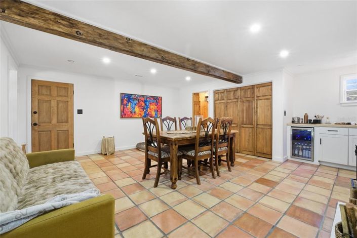 Image No.16-5 Bed House for sale