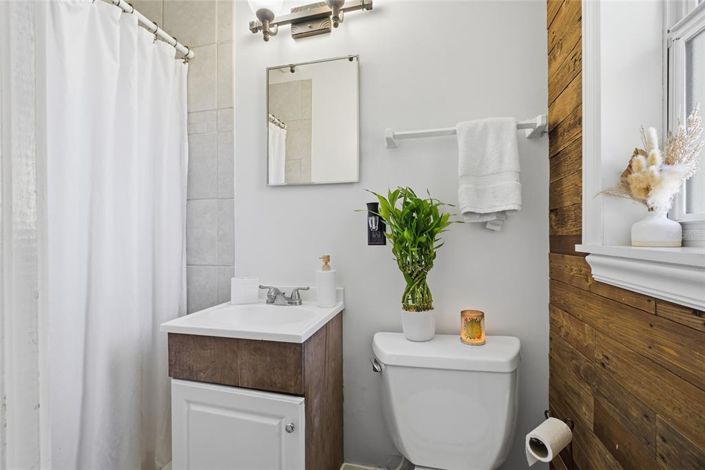 Image No.21-5 Bed House for sale