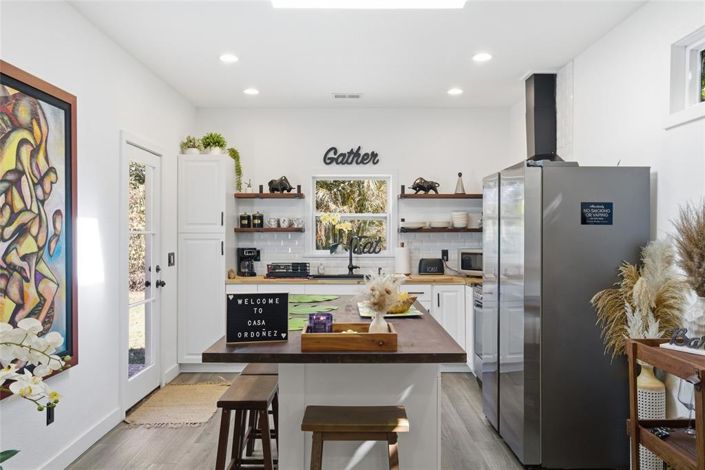 Image No.42-5 Bed House for sale