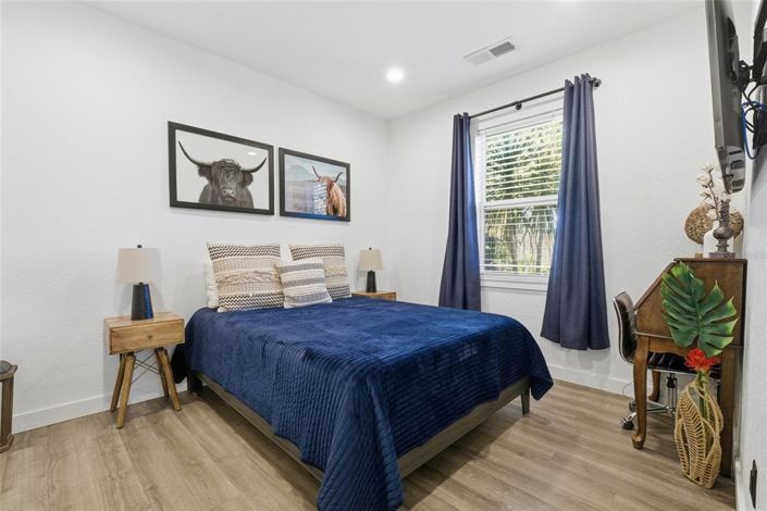 Image No.48-5 Bed House for sale