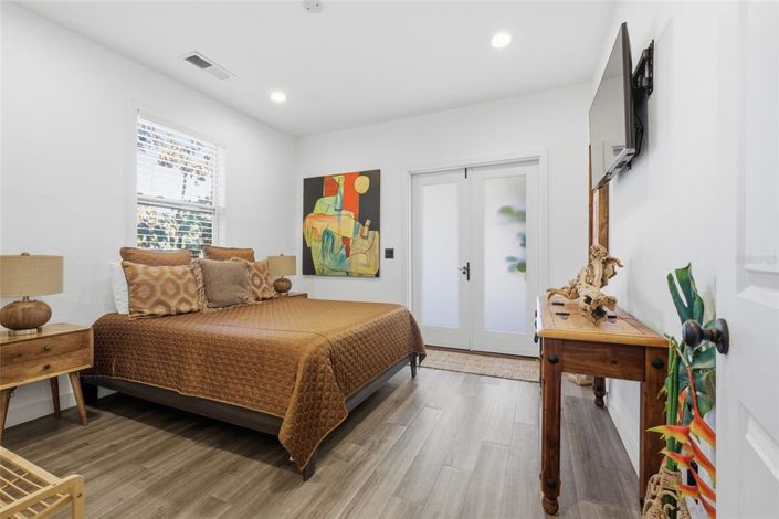 Image No.54-5 Bed House for sale