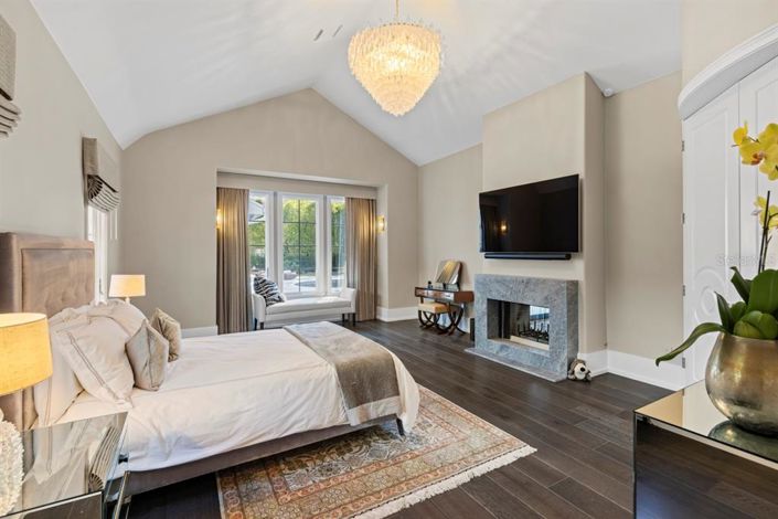 Image No.26-5 Bed House for sale