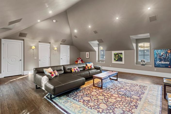 Image No.40-5 Bed House for sale