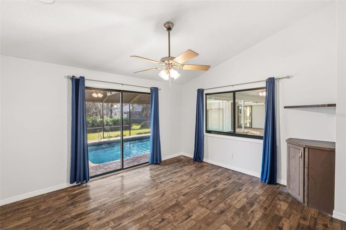 Image No.20-4 Bed House for sale