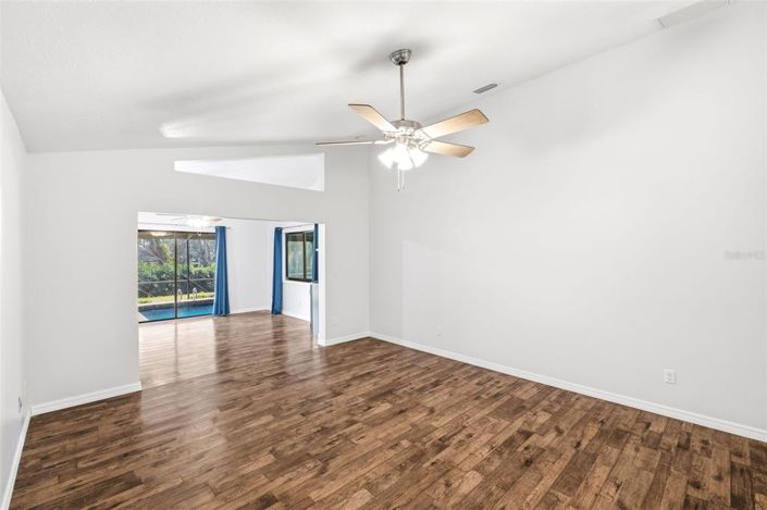 Image No.22-4 Bed House for sale