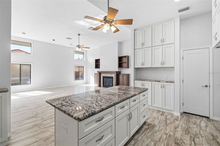 Image No.3-4 Bed House for sale