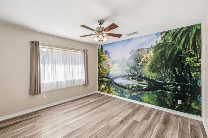 Image No.35-4 Bed House for sale