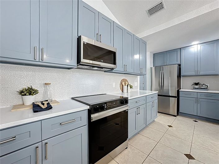 Image No.6-Maison de 4 chambres à vendre à Saint John