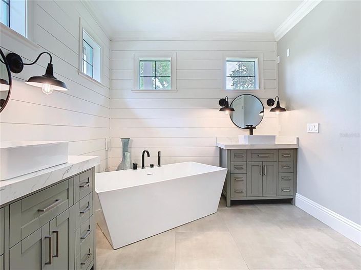 Image No.32-4 Bed House for sale